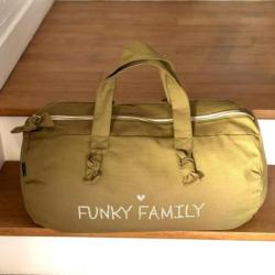 Marcel & Lily Sac polochon Funky Family.