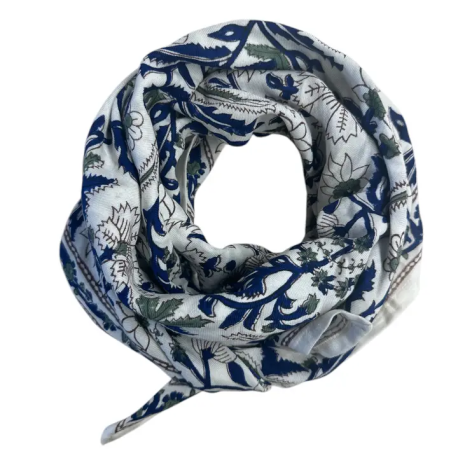 SO FAMILY Foulard Dheli Klein. SO FAMILY Foulard Dheli Klein.