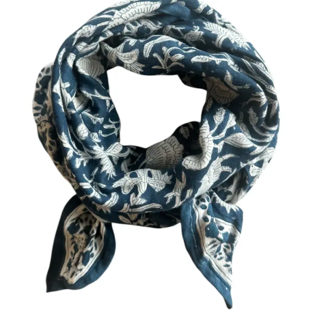 SO FAMILY Foulard Gaya Indigo. SO FAMILY Foulard Gaya Indigo.