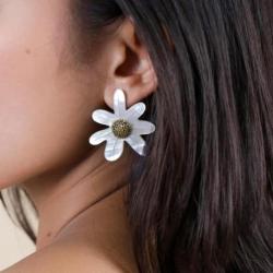 FRANCK HERVAL Boucles d’oreilles Marguerite.